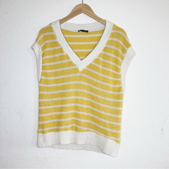 ZARA Rustic Yellow Stripe Oversized Knit Sweater Vest - Picture 3 of 7